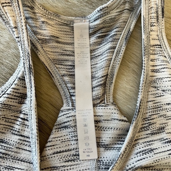 LULULEMON Salute the Sun Tank Top 2 Tie Back Tiger Space Dye Black White Baggy - Picture 4 of 10